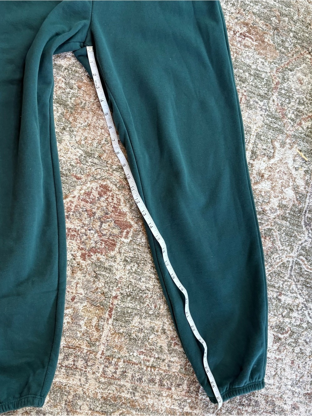 Beyond Yoga On The Go Jogger Size Medium Dark Spruce Green - Picture 6 of 8